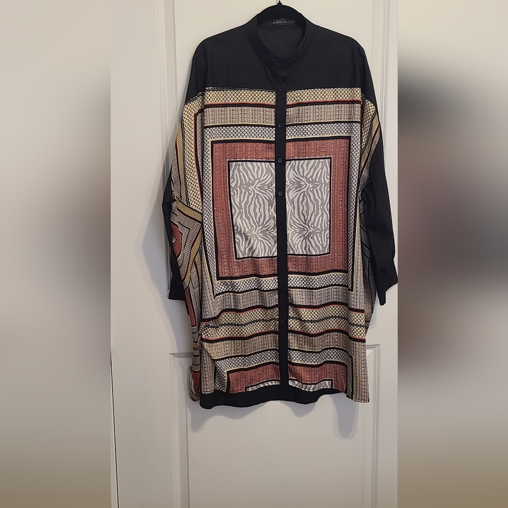 Geometric Patterned Women's Tunic Length Blouse - image 1